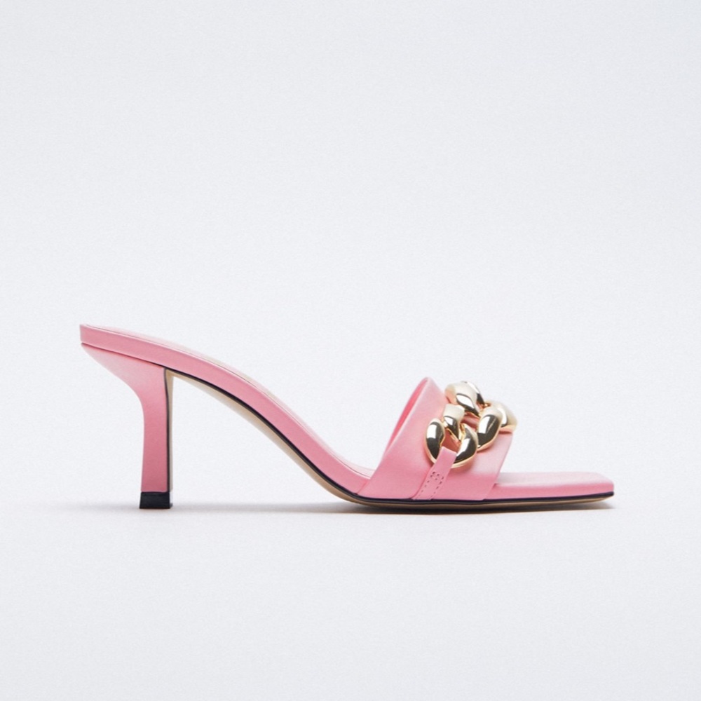 ZARA BNWT Sandals with Chain - Picture 2 of 7